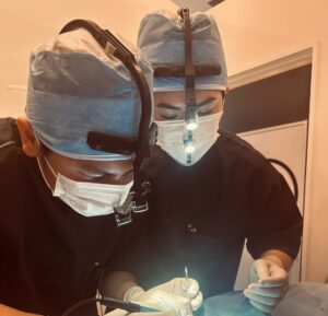 柚﨑一輝医師　洪嵩典医師 プロクリニック PROCLINIC